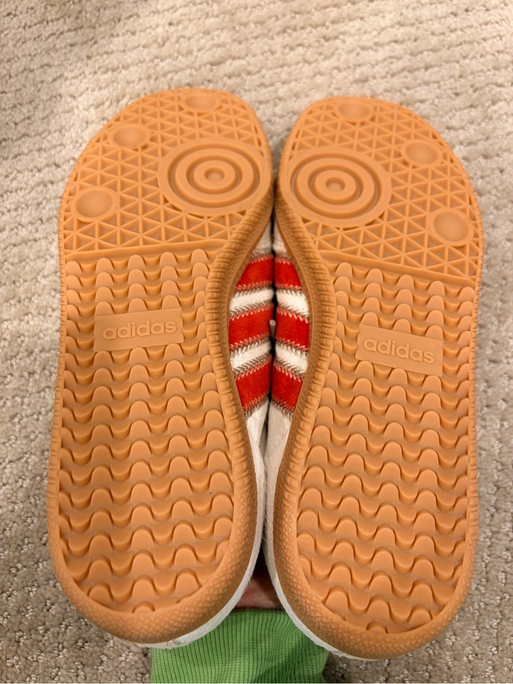 adidas Women’s Pony Hair White Sneakers with Orange/red Stripes, very cool! New - Picture 7 of 9